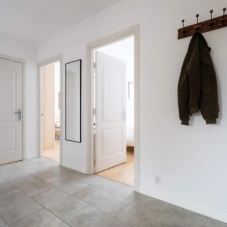 Spacious With Garden In The Tri-city By Renters * Sopoty